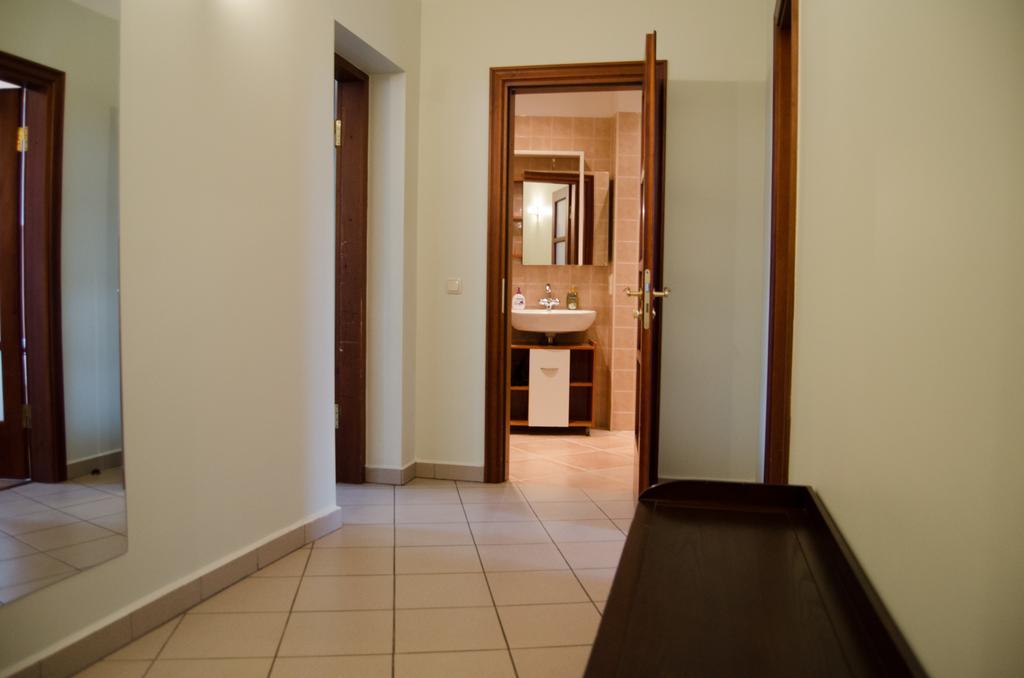City Inn Riga Apartment, Old Town Panorama View With Parking Extérieur photo